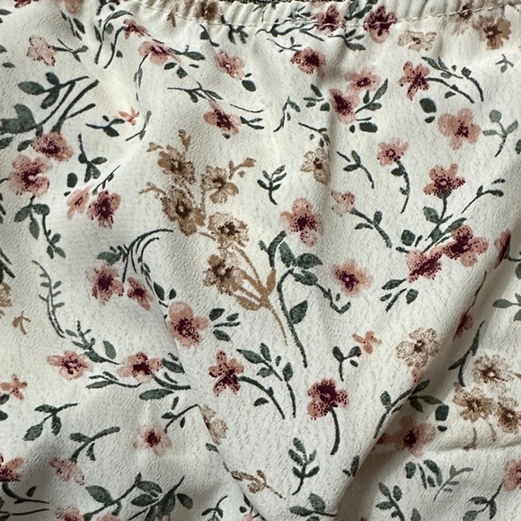 Floral Puff Sleeve Crop Top - Picture 3 of 5